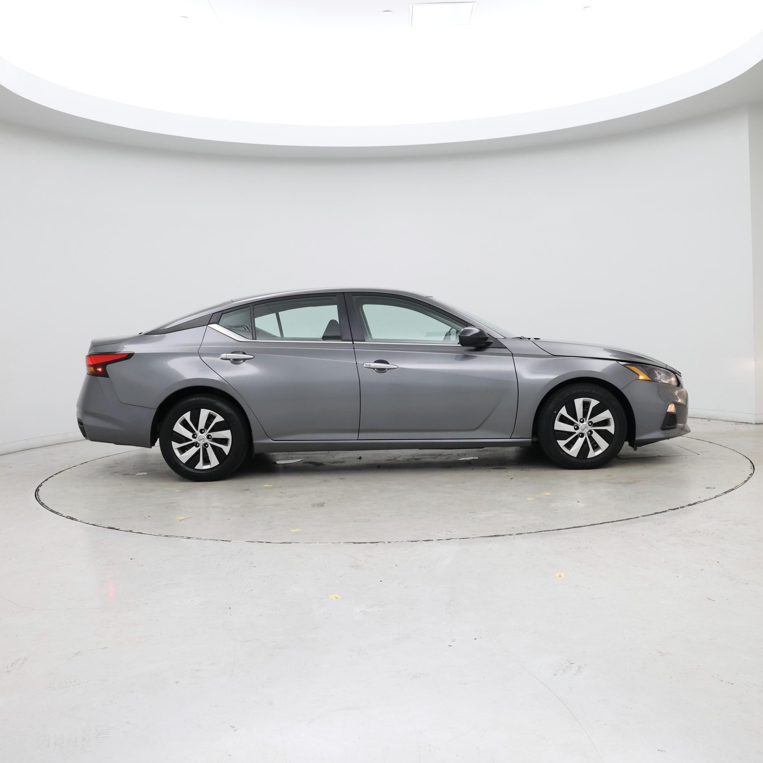 Thumbnail: 2022 Nissan Altima - 7