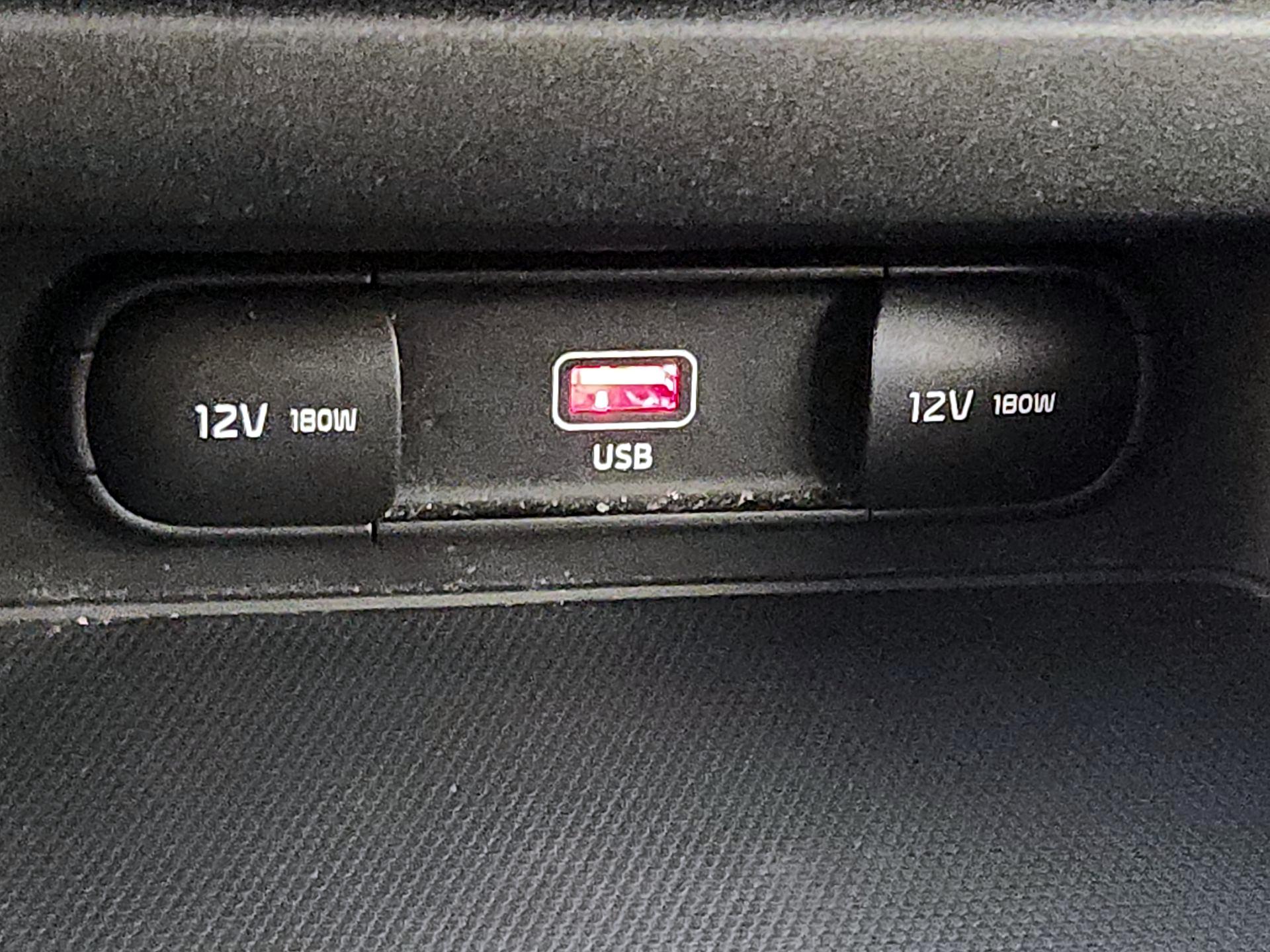 Thumbnail: 2022 Kia Forte - 18