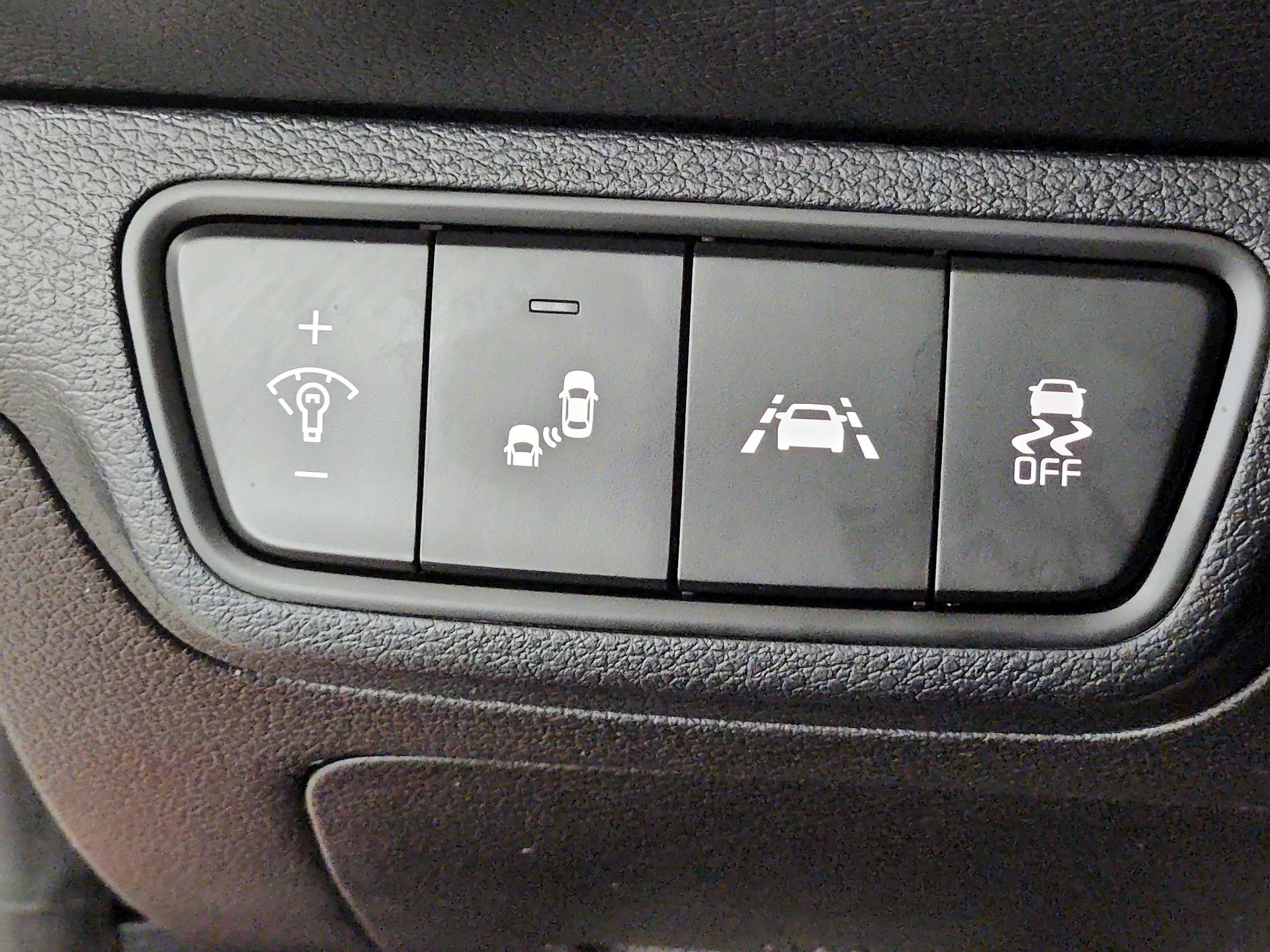 Thumbnail: 2021 Kia Forte - 13