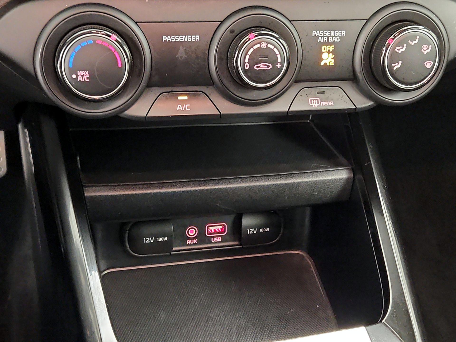 Thumbnail: 2021 Kia Forte - 16