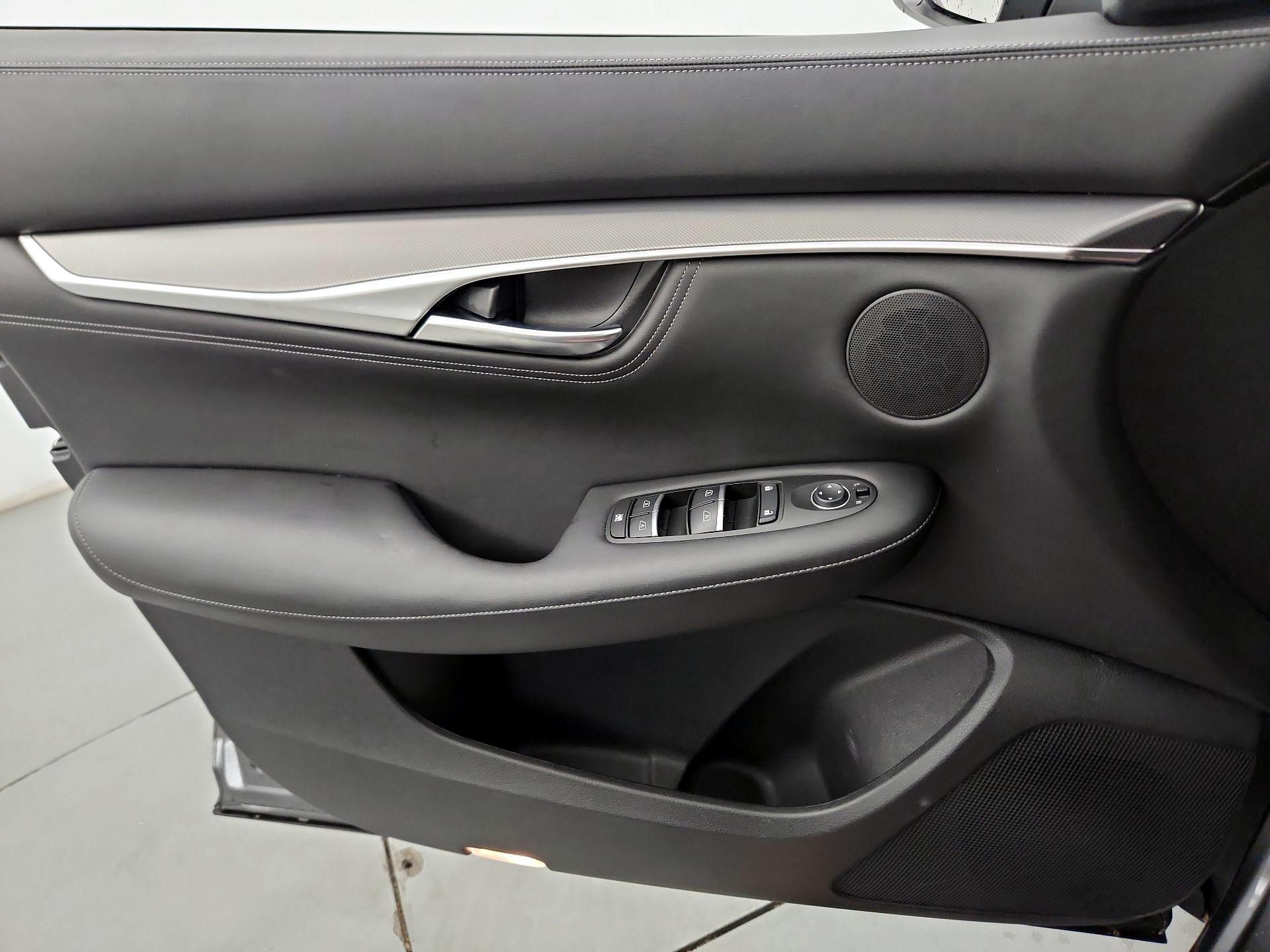 Thumbnail: 2022 INFINITI QX55 - 12