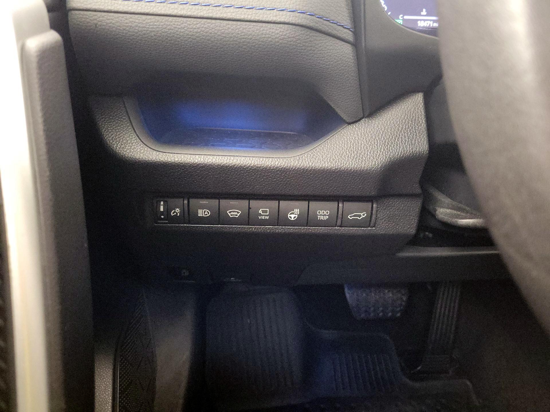 Thumbnail: 2023 Toyota RAV4 - 11