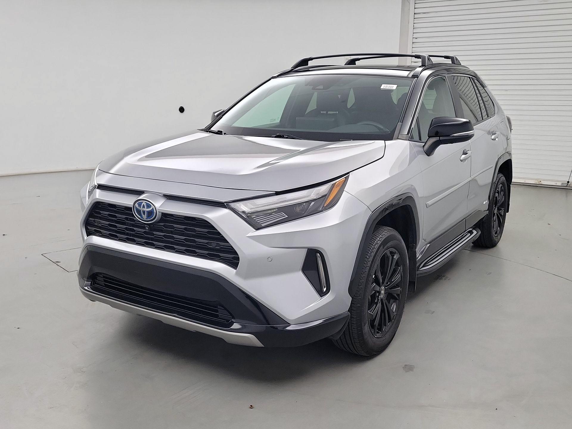 Thumbnail: 2023 Toyota RAV4 - 3
