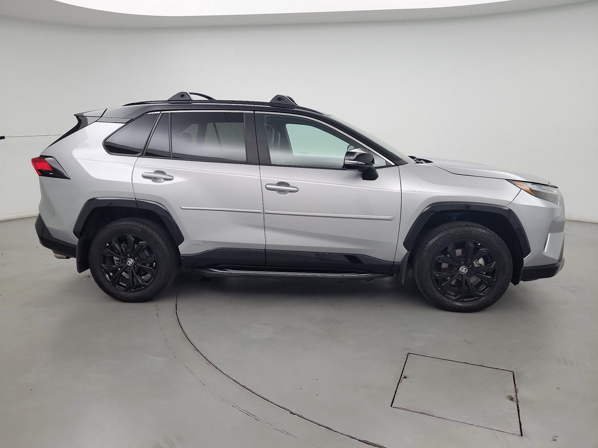 Thumbnail: 2023 Toyota RAV4 - 4