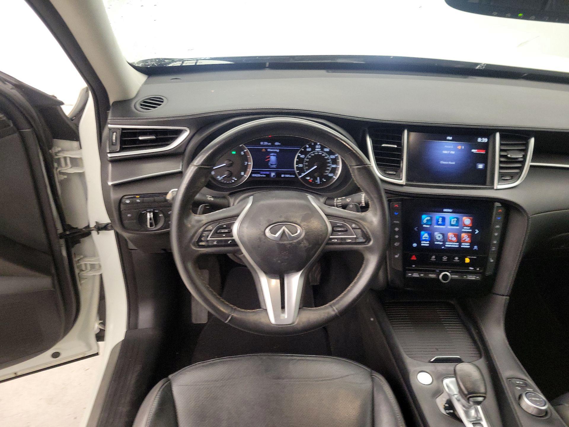 Thumbnail: 2022 INFINITI QX50 - 10