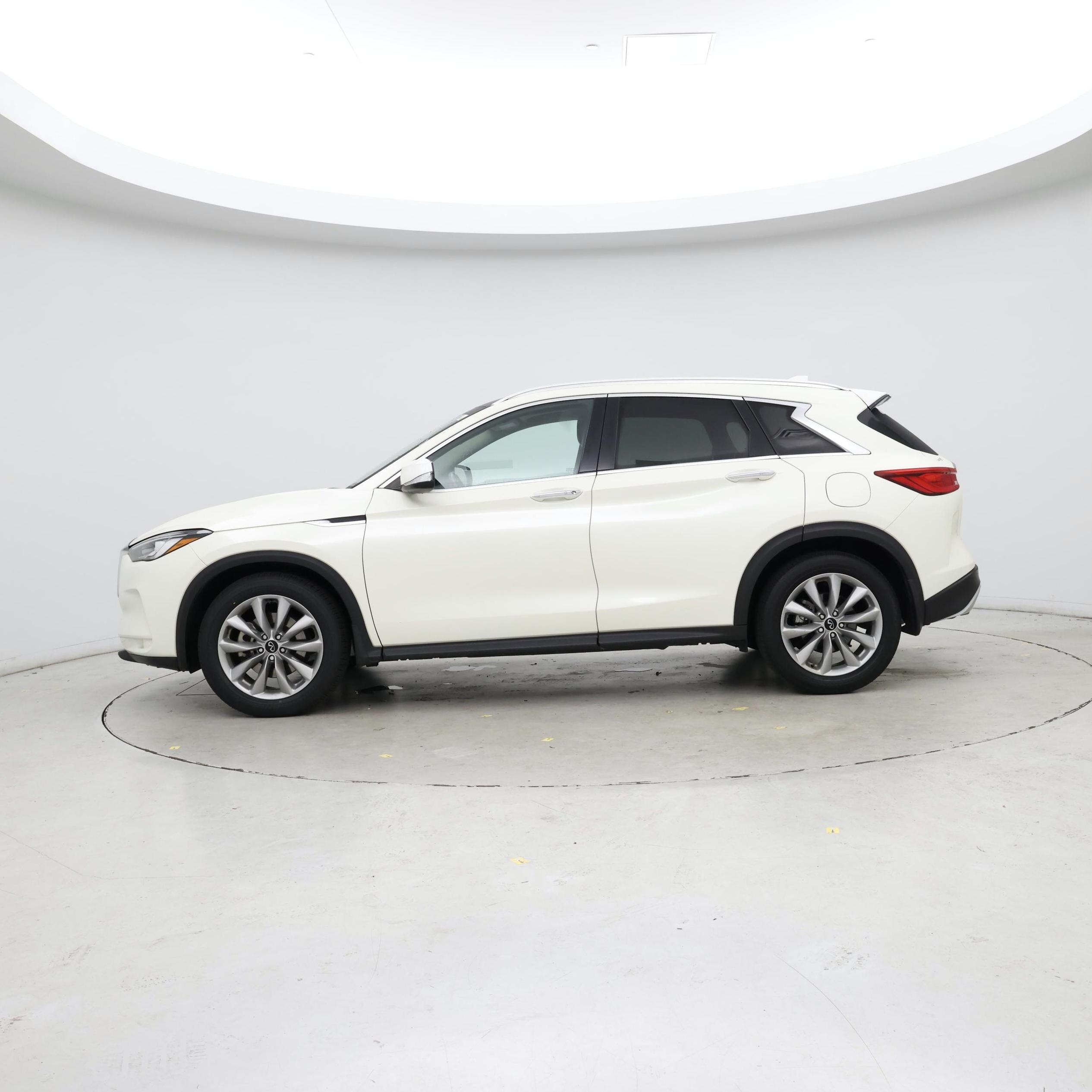 Thumbnail: 2022 INFINITI QX50 - 3