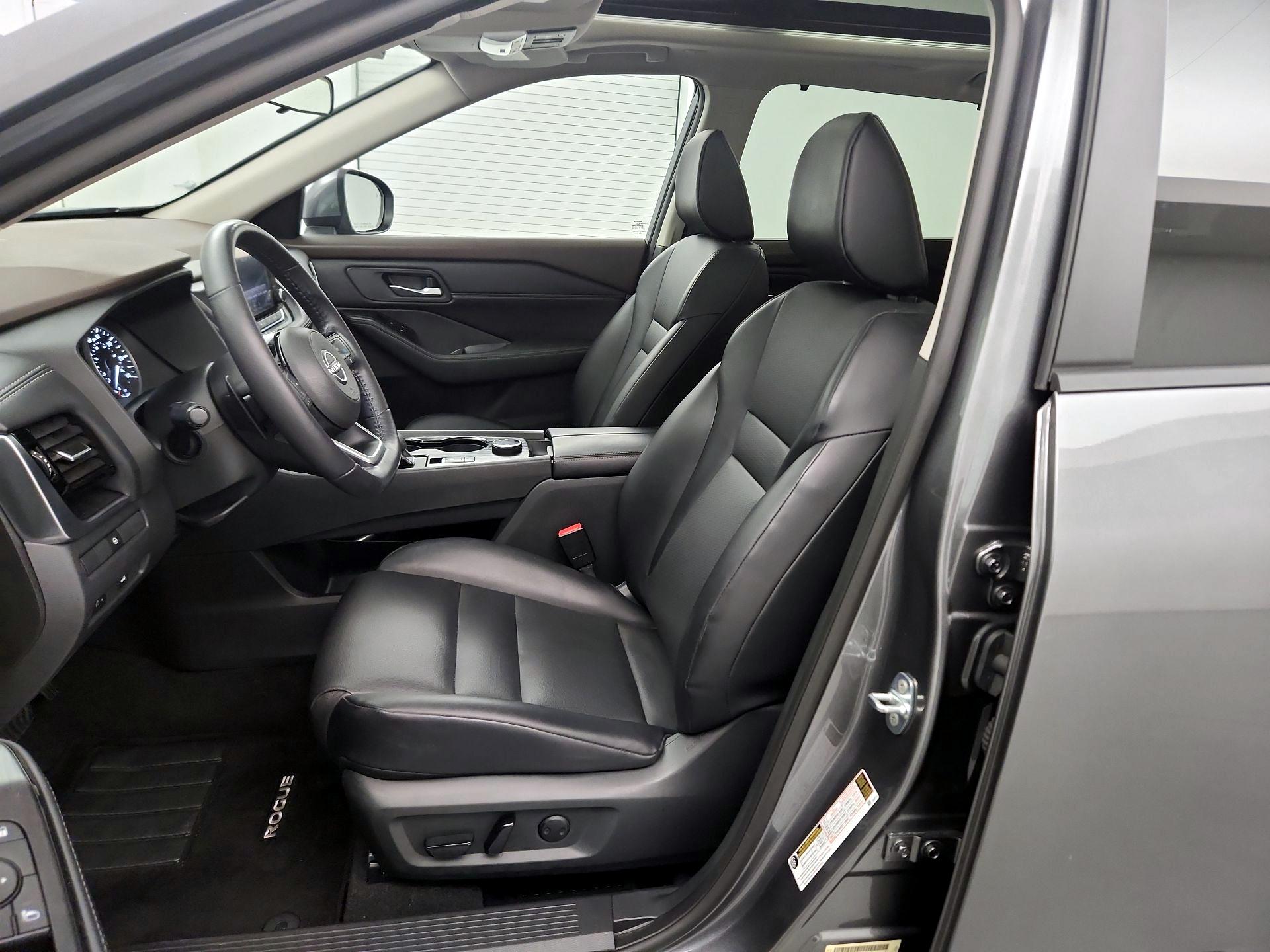 Thumbnail: 2023 Nissan Rogue - 11