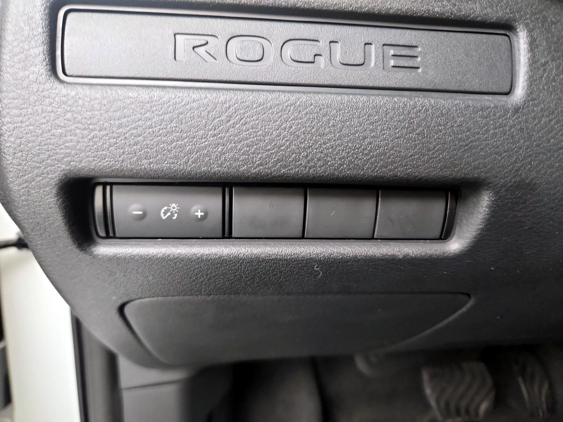 Thumbnail: 2023 Nissan Rogue - 13