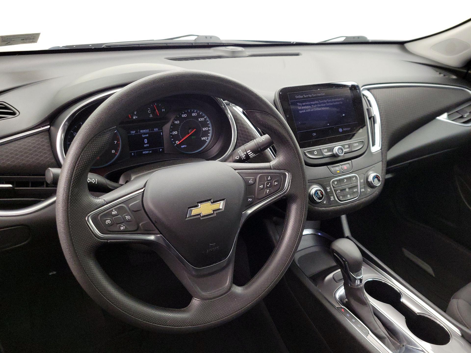 Thumbnail: 2021 Chevrolet Malibu - 9