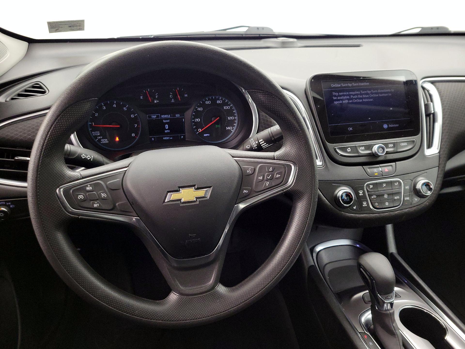 Thumbnail: 2021 Chevrolet Malibu - 10