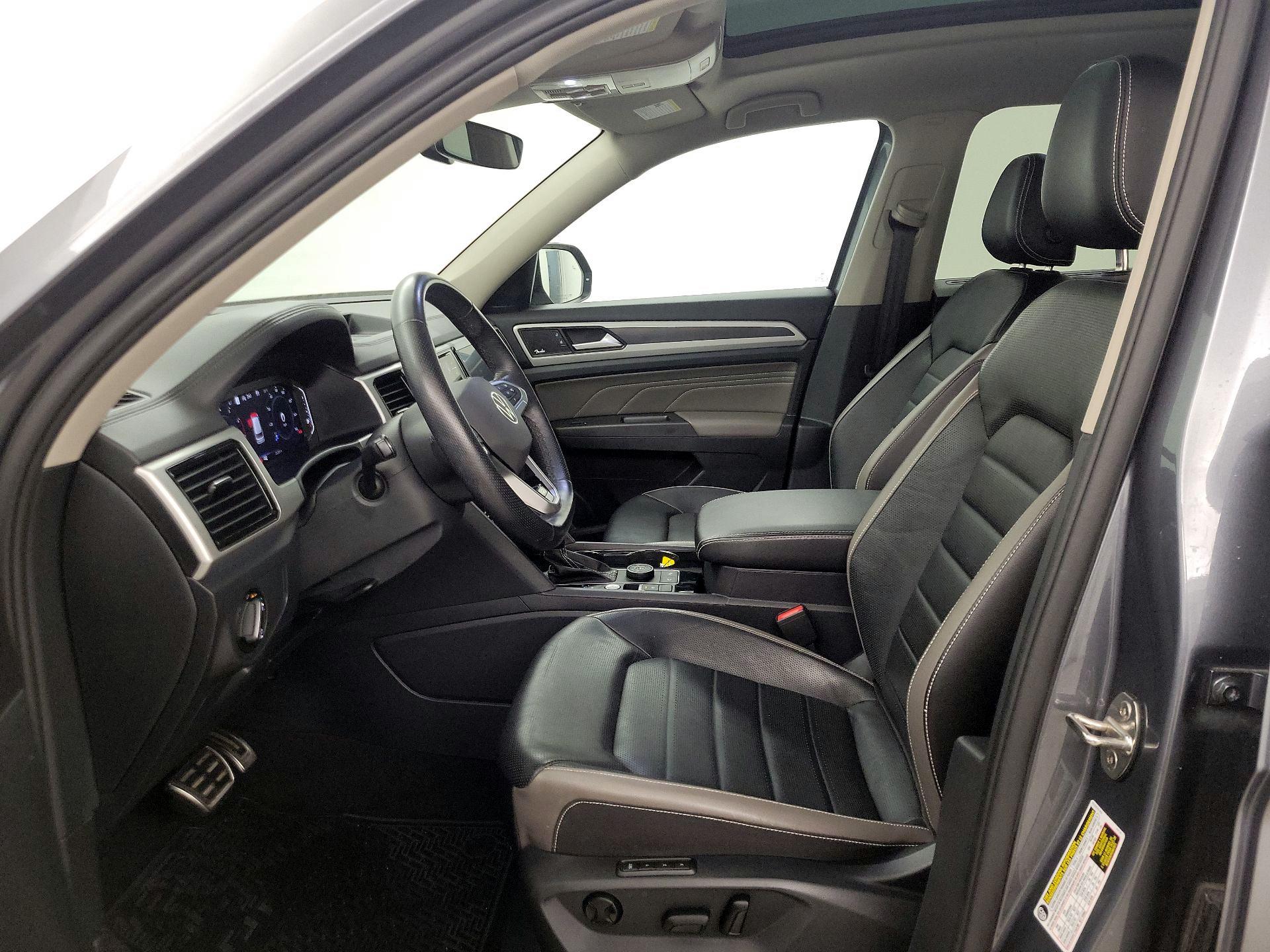 Thumbnail: 2023 Volkswagen Atlas - 11