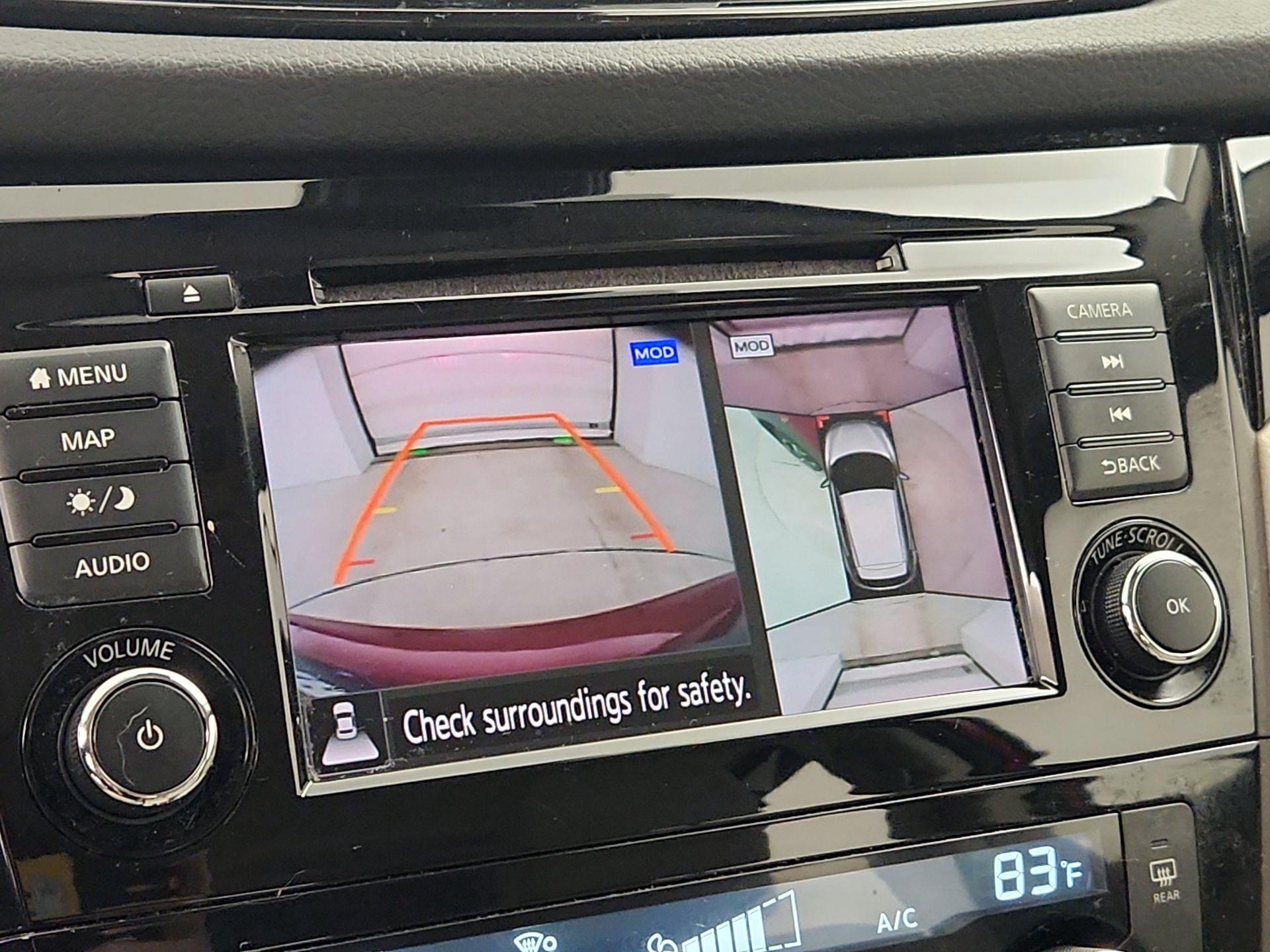 Thumbnail: 2021 Nissan Rogue Sport - 15