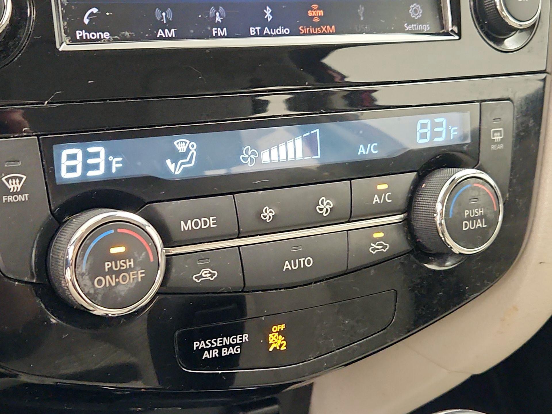 Thumbnail: 2021 Nissan Rogue Sport - 17