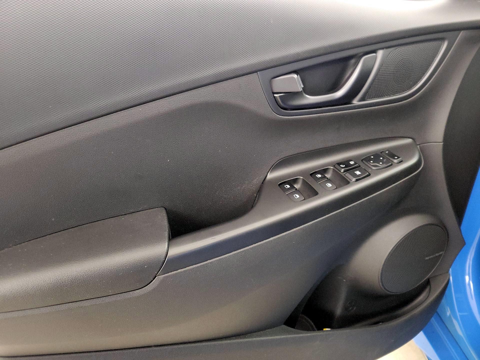 Thumbnail: 2022 Hyundai Kona - 12