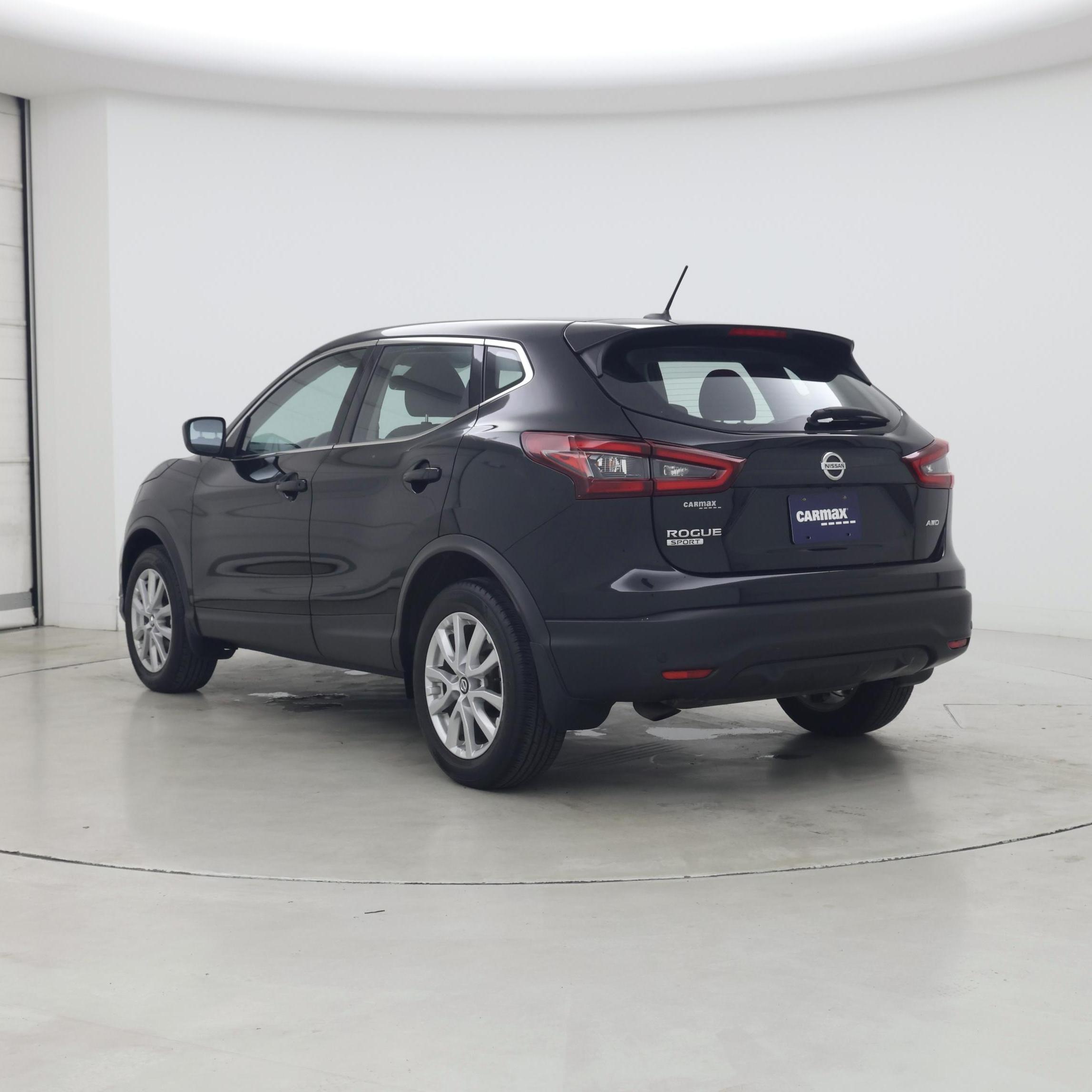 Thumbnail: 2022 Nissan Rogue Sport - 2