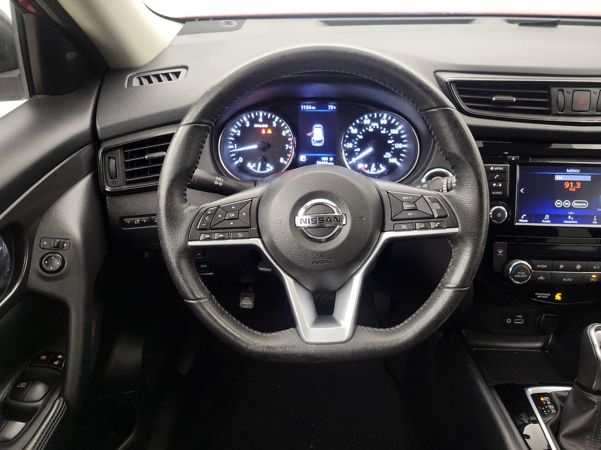 Thumbnail: 2020 Nissan Rogue - 10