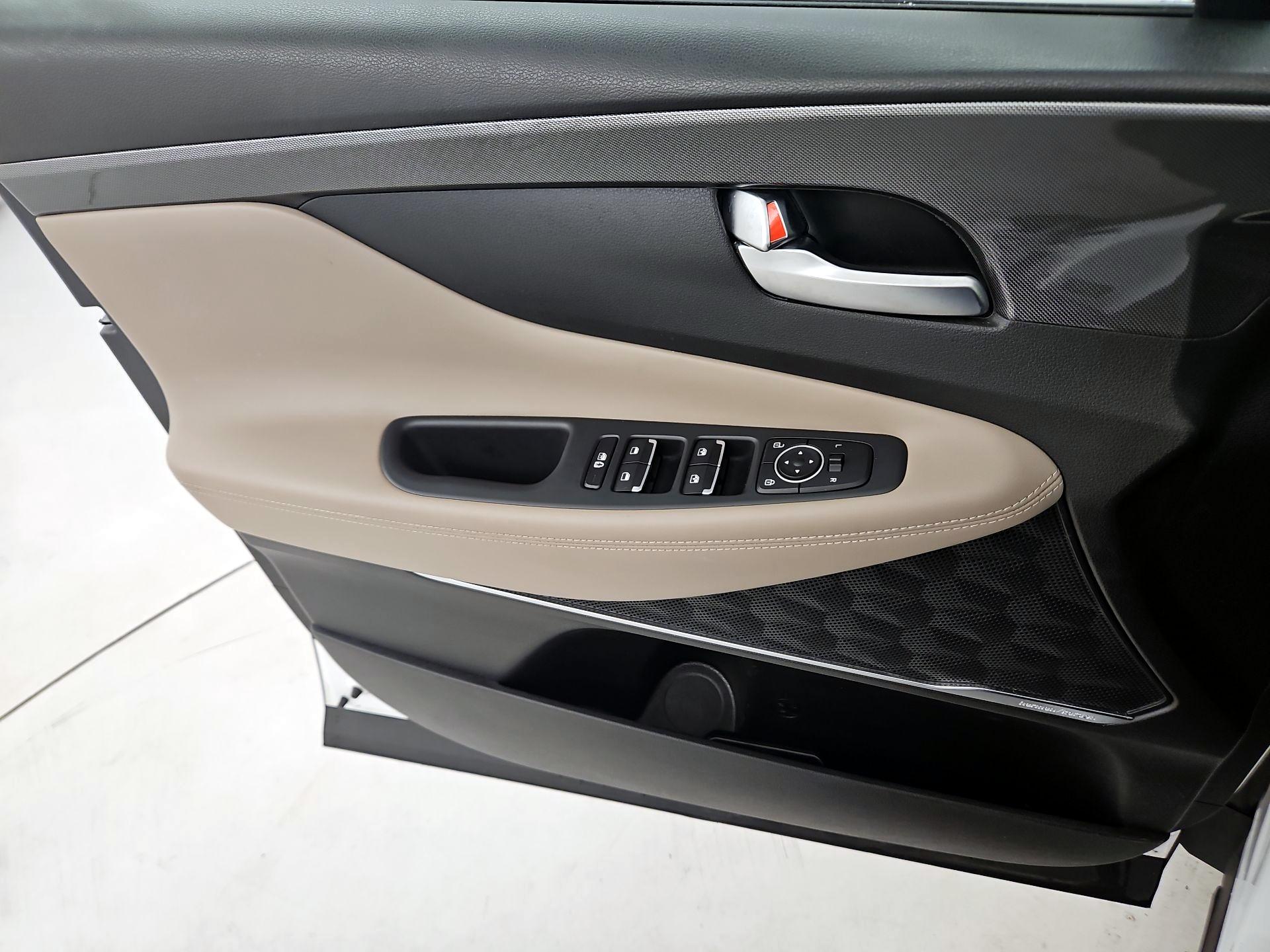 Thumbnail: 2023 Hyundai Santa Fe - 12
