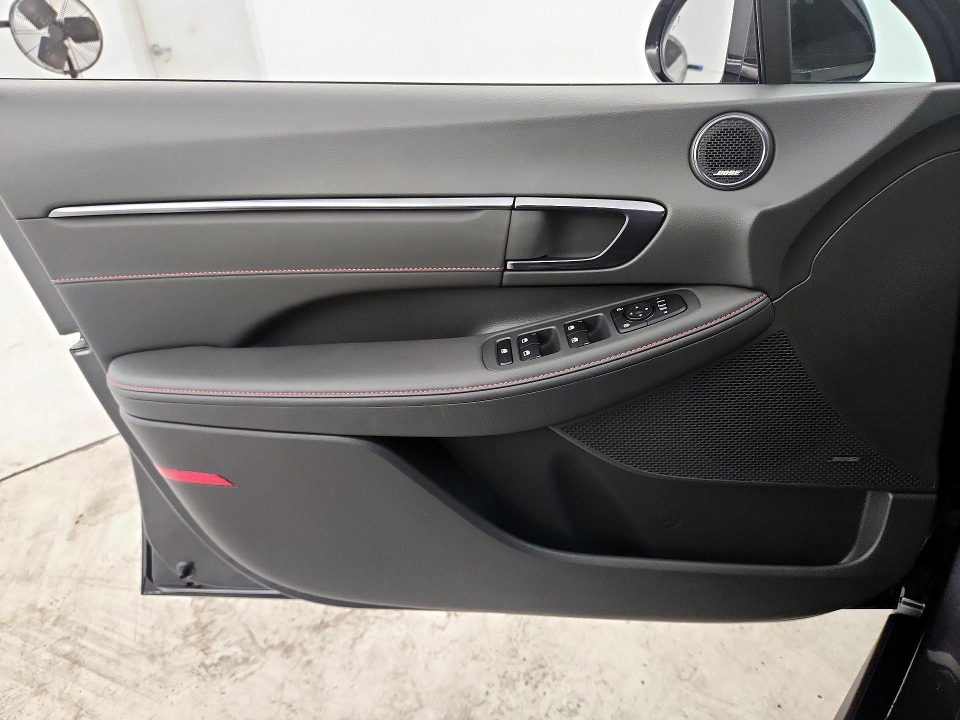 Thumbnail: 2023 Hyundai Sonata - 12