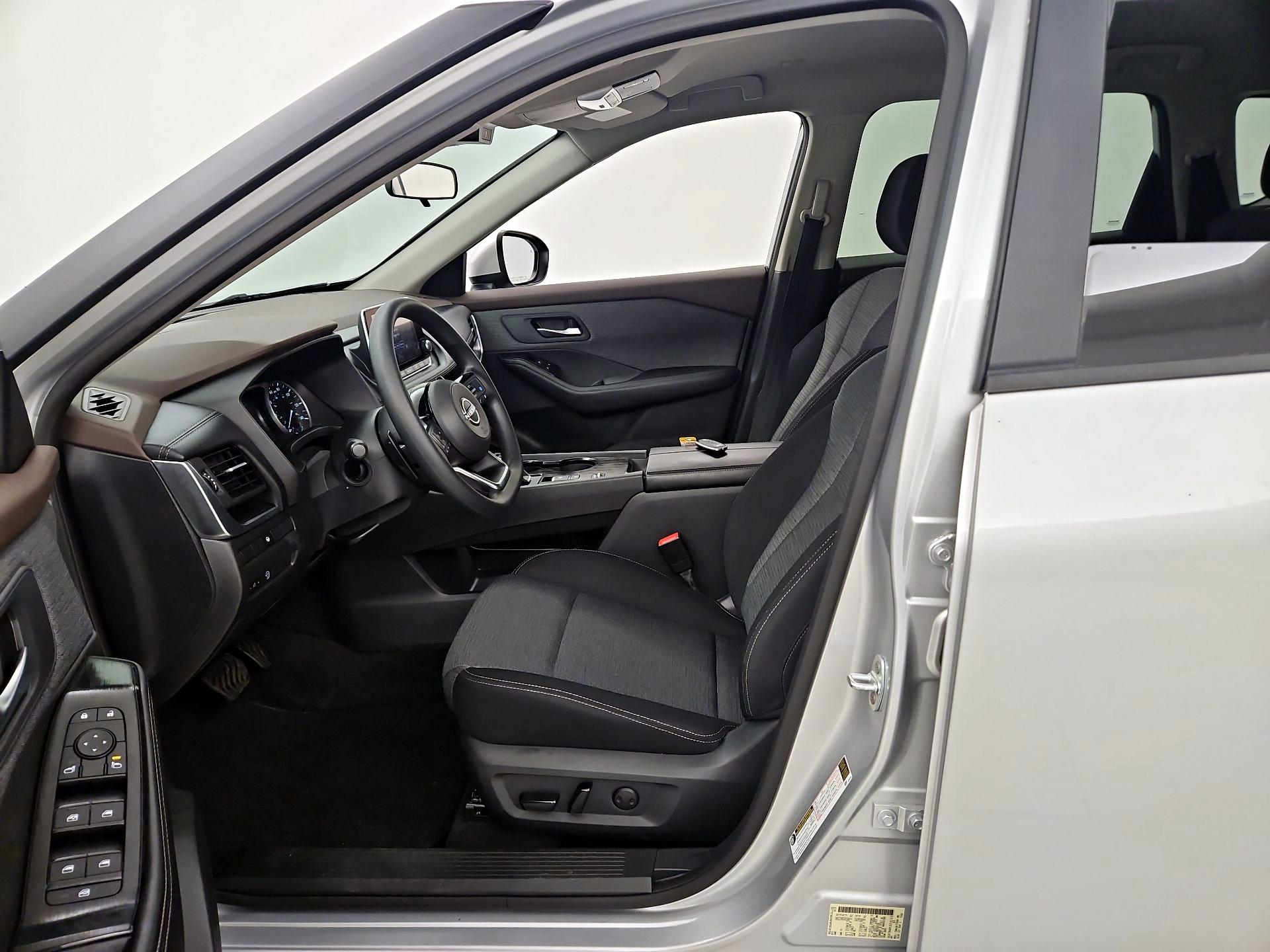 Thumbnail: 2023 Nissan Rogue - 11