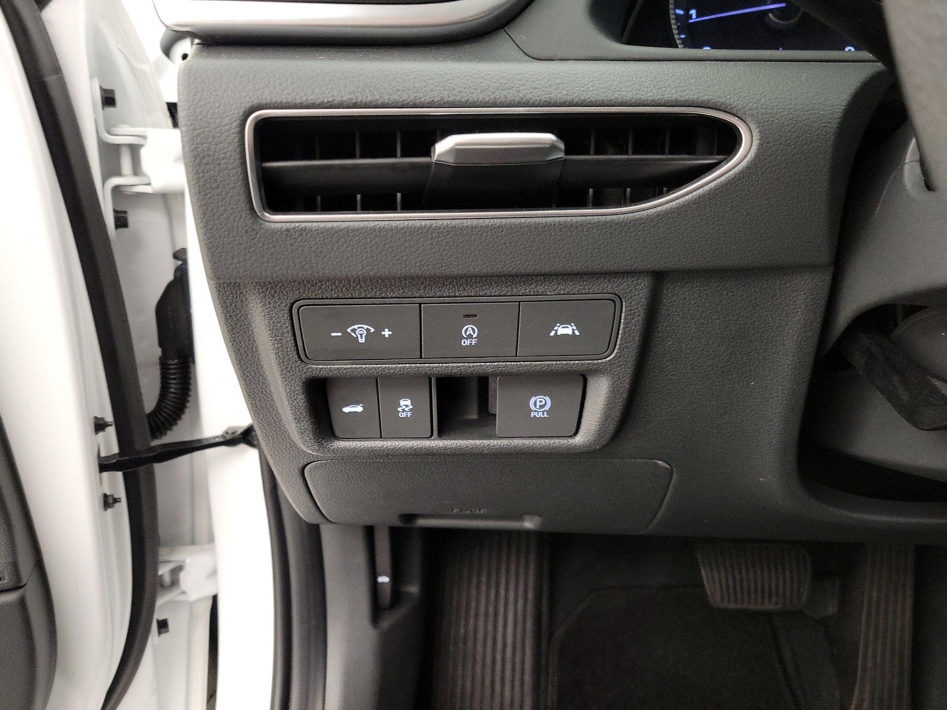 Thumbnail: 2022 Hyundai Sonata - 13