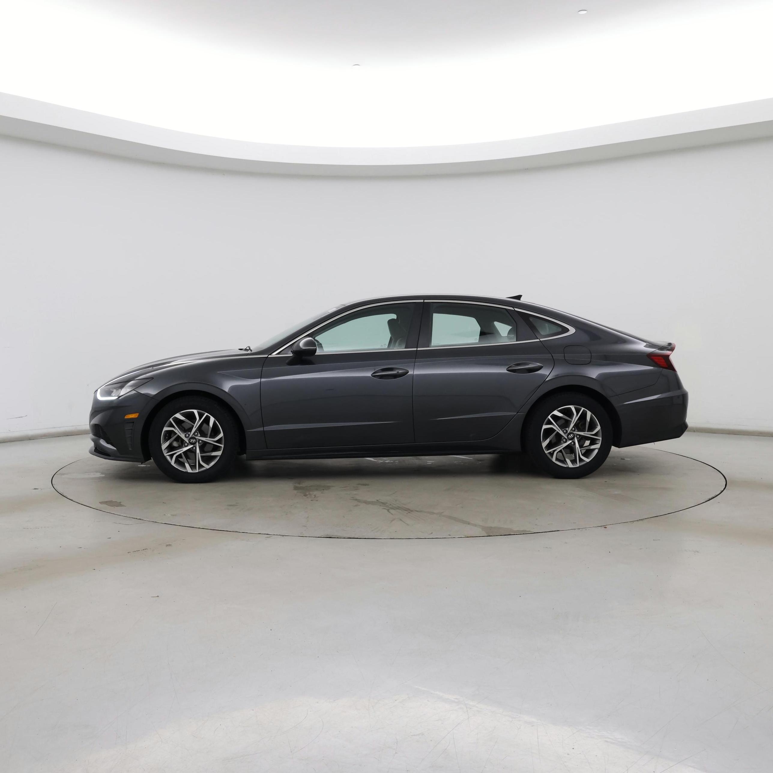 Thumbnail: 2023 Hyundai Sonata - 3