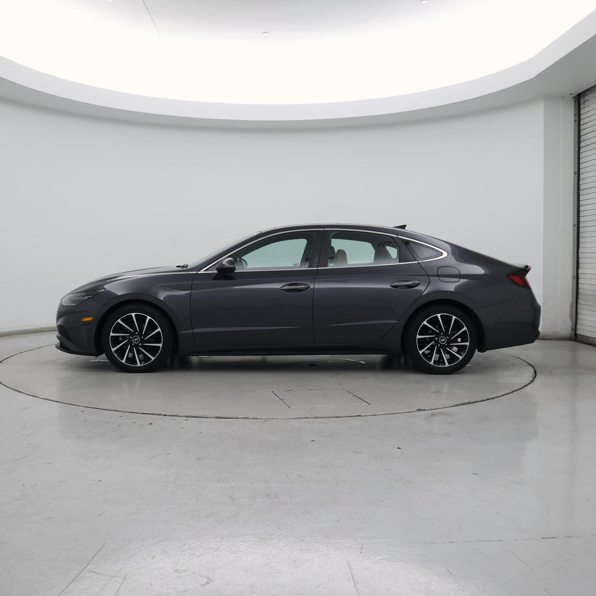 Thumbnail: 2021 Hyundai Sonata - 3