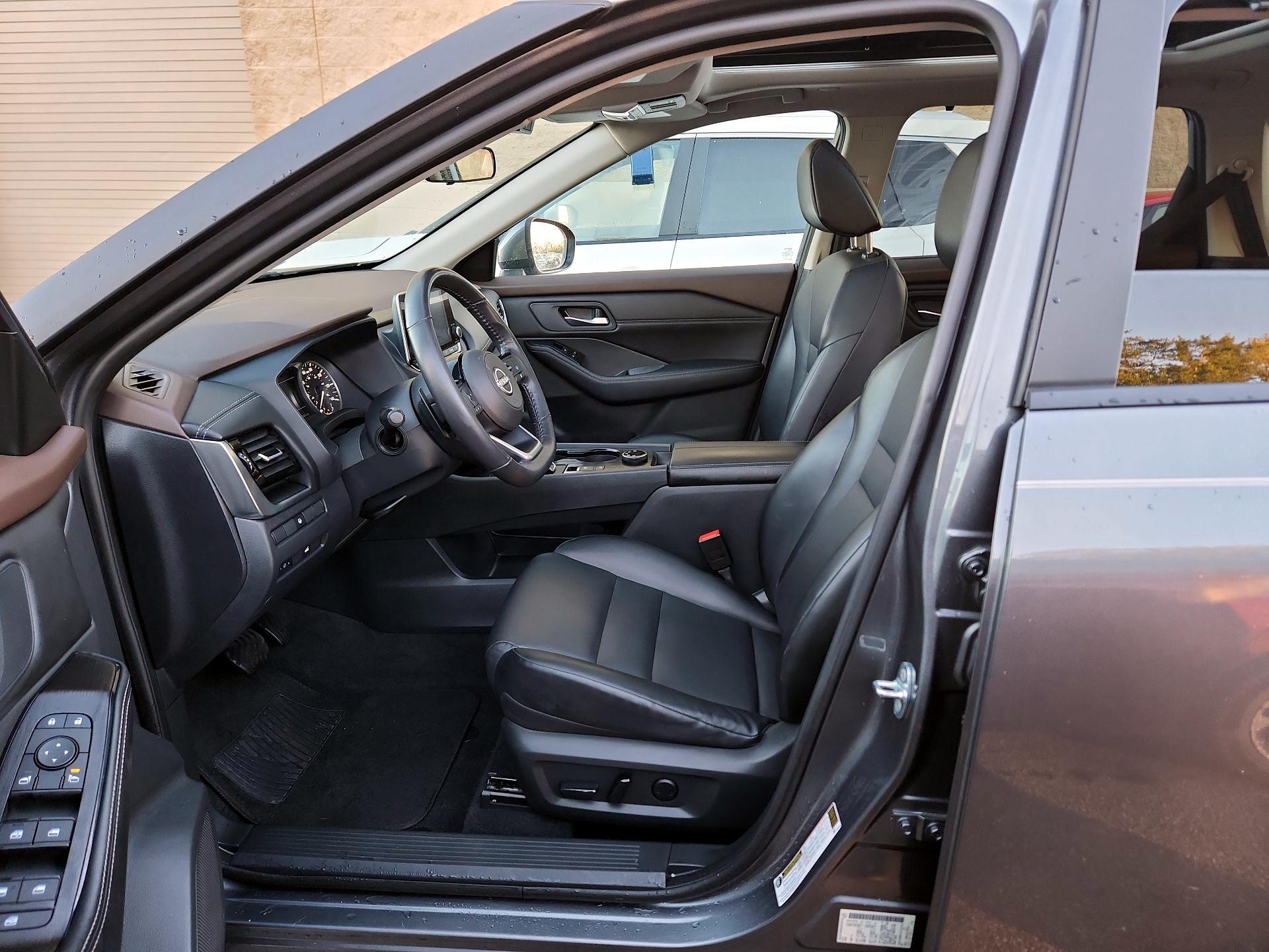 Thumbnail: 2023 Nissan Rogue - 11