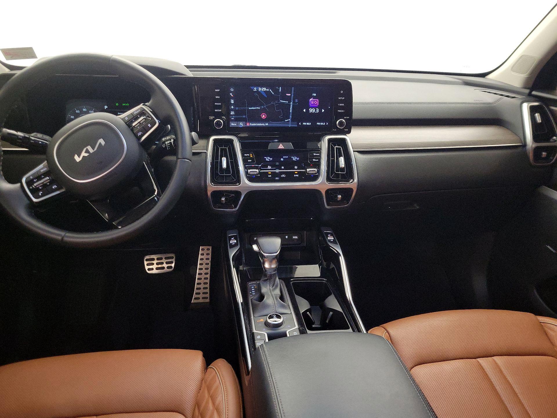 Thumbnail: 2022 Kia Sorento - 9