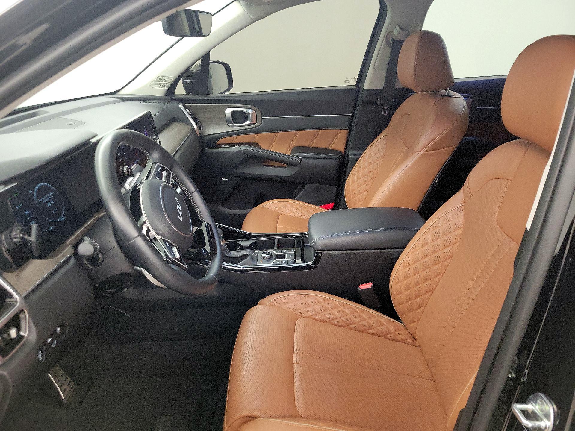 Thumbnail: 2022 Kia Sorento - 11
