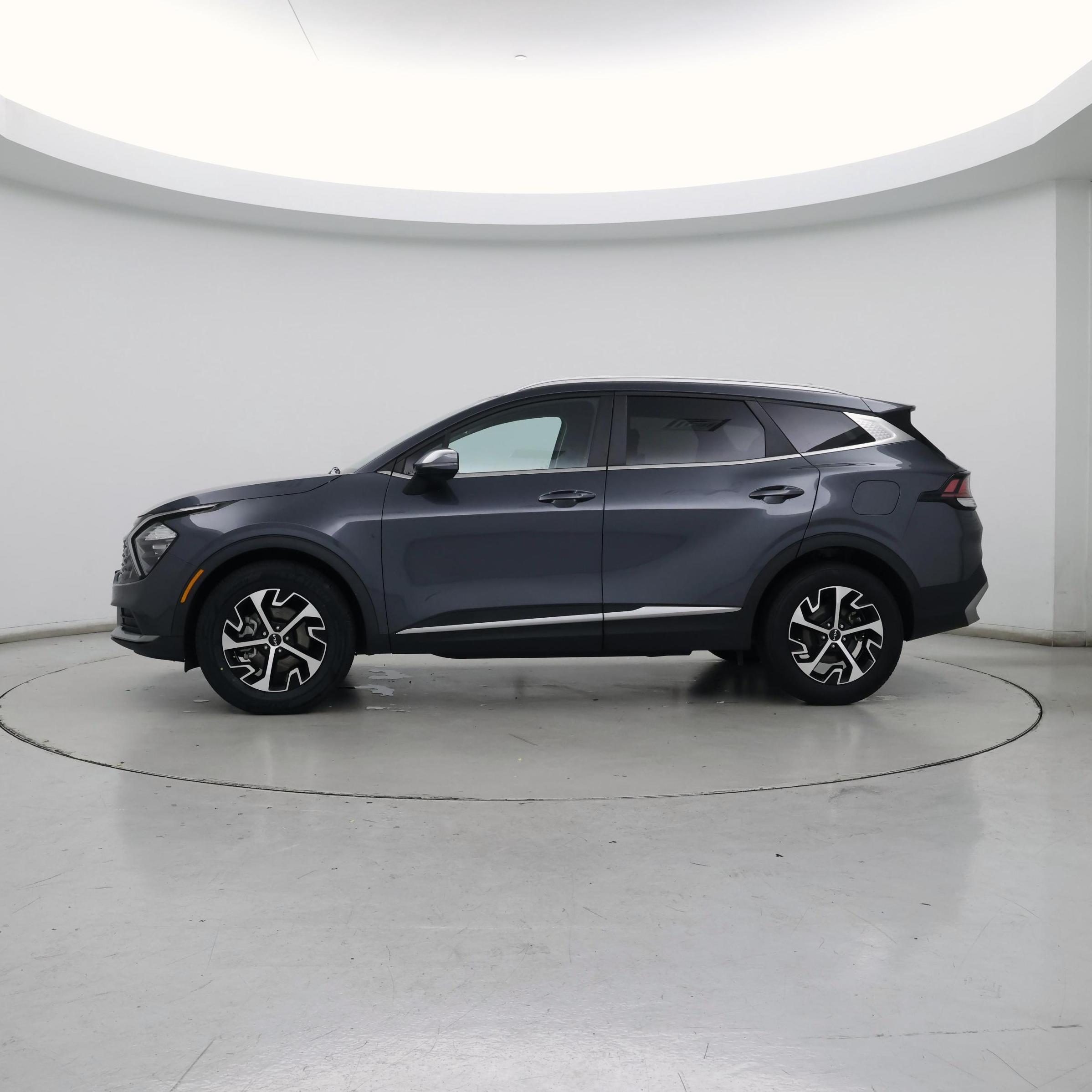 Thumbnail: 2023 Kia Sportage - 3