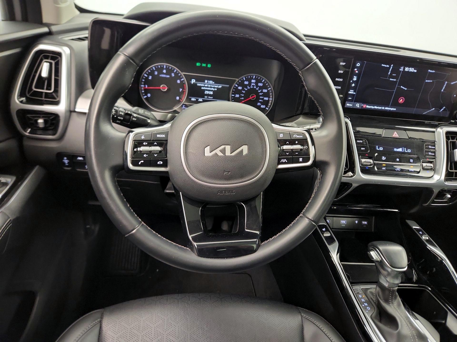 Thumbnail: 2022 Kia Sorento - 10