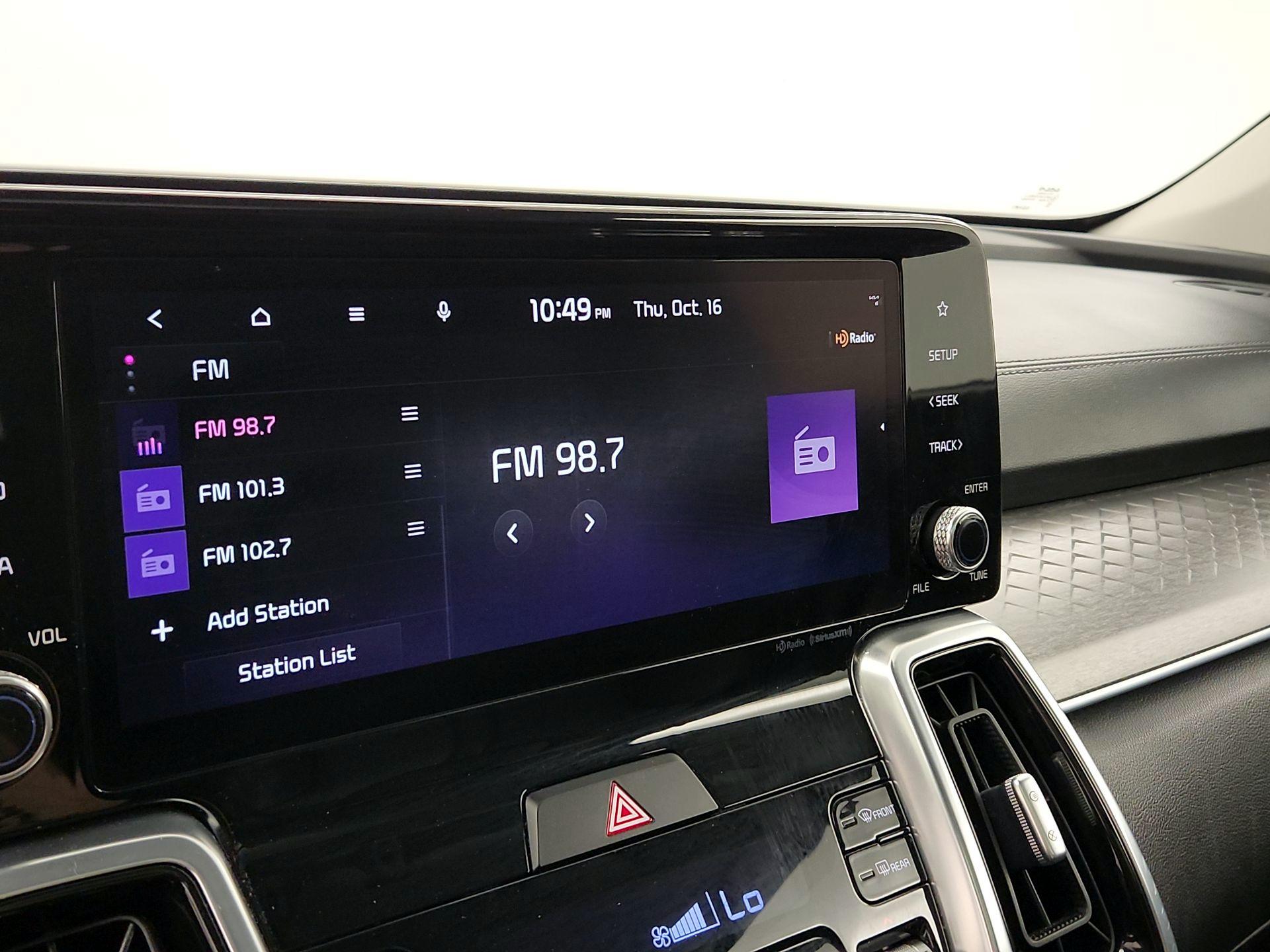 Thumbnail: 2022 Kia Sorento - 16