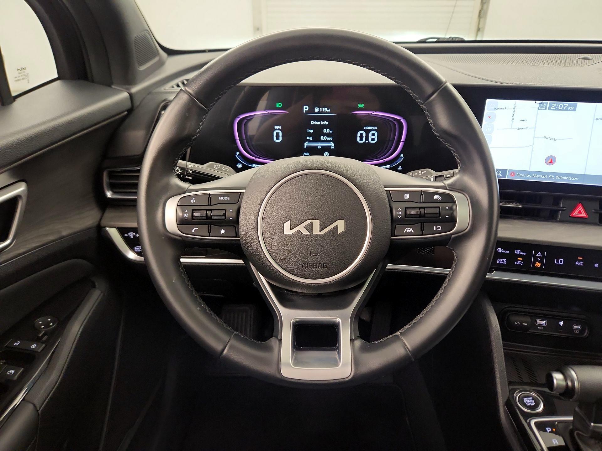 Thumbnail: 2023 Kia Sportage - 10