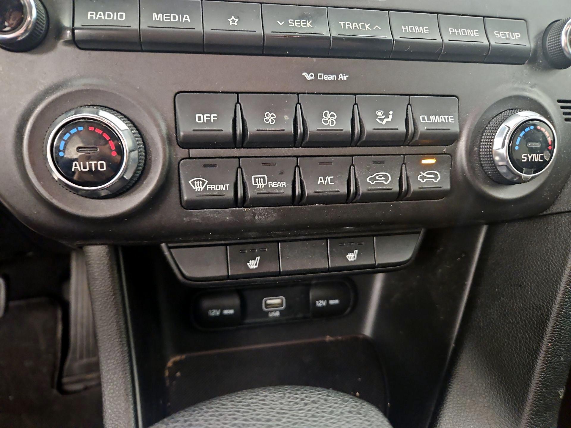 Thumbnail: 2020 Kia Sportage - 16