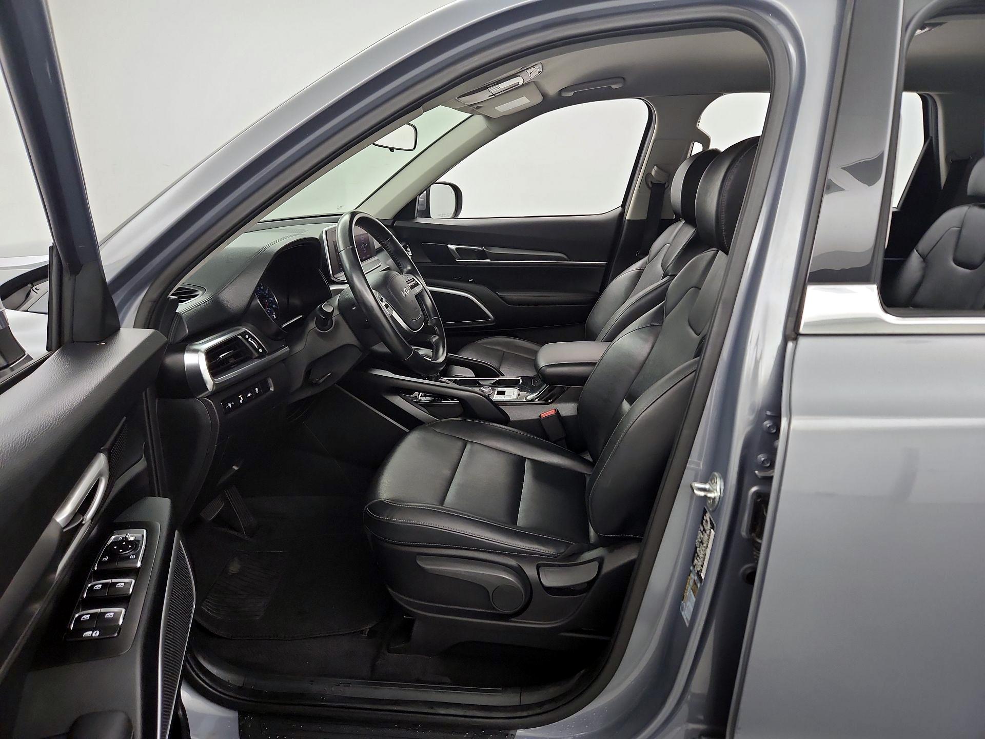 Thumbnail: 2022 Kia Telluride - 11