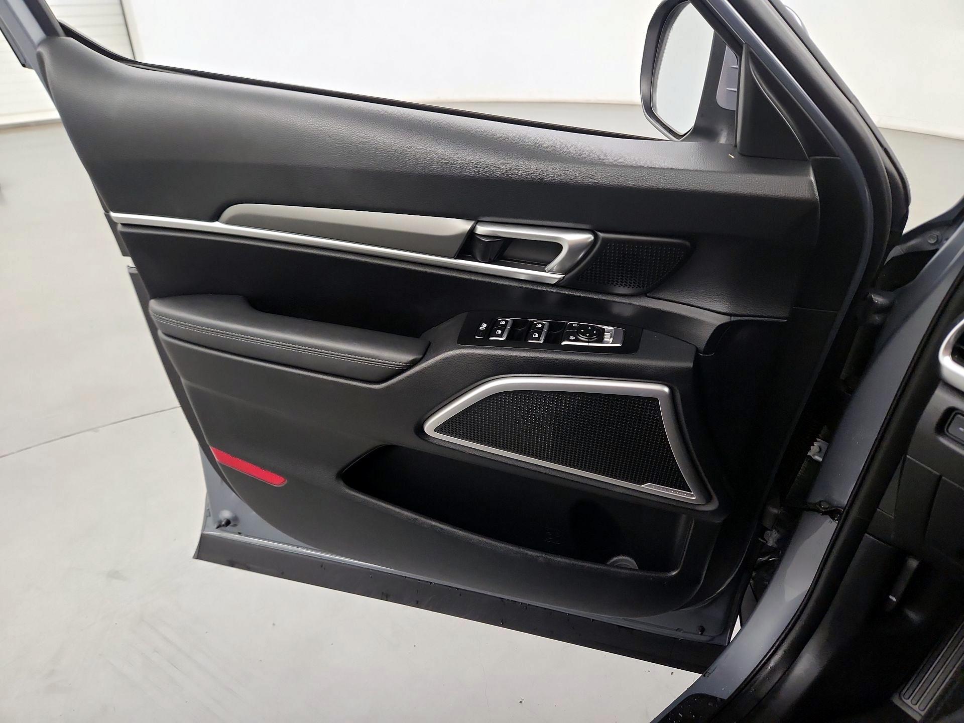 Thumbnail: 2022 Kia Telluride - 12