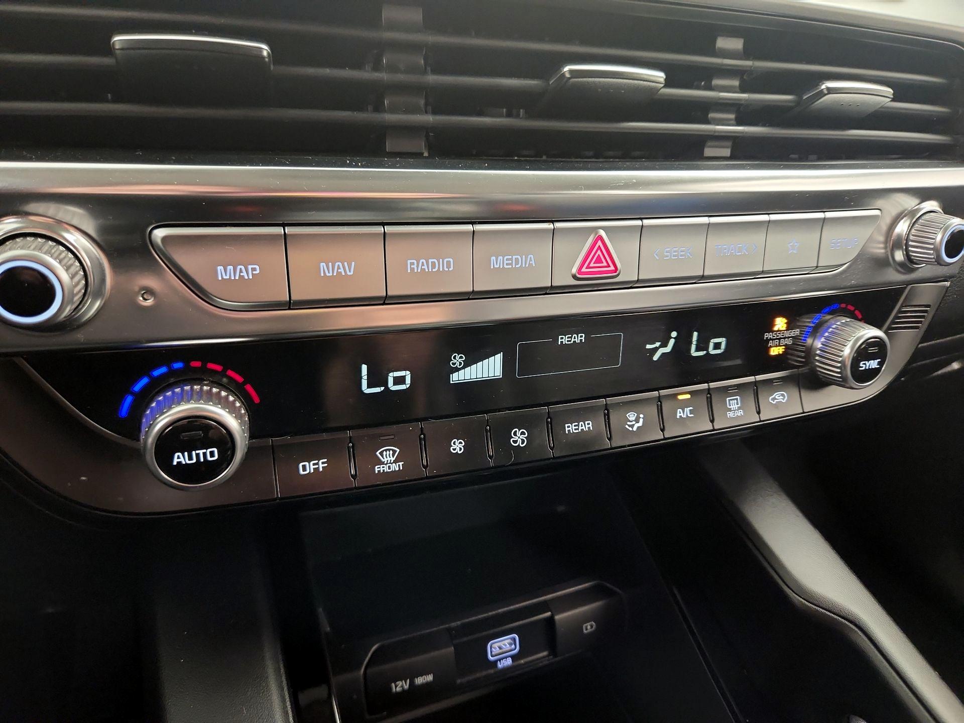 Thumbnail: 2022 Kia Telluride - 17