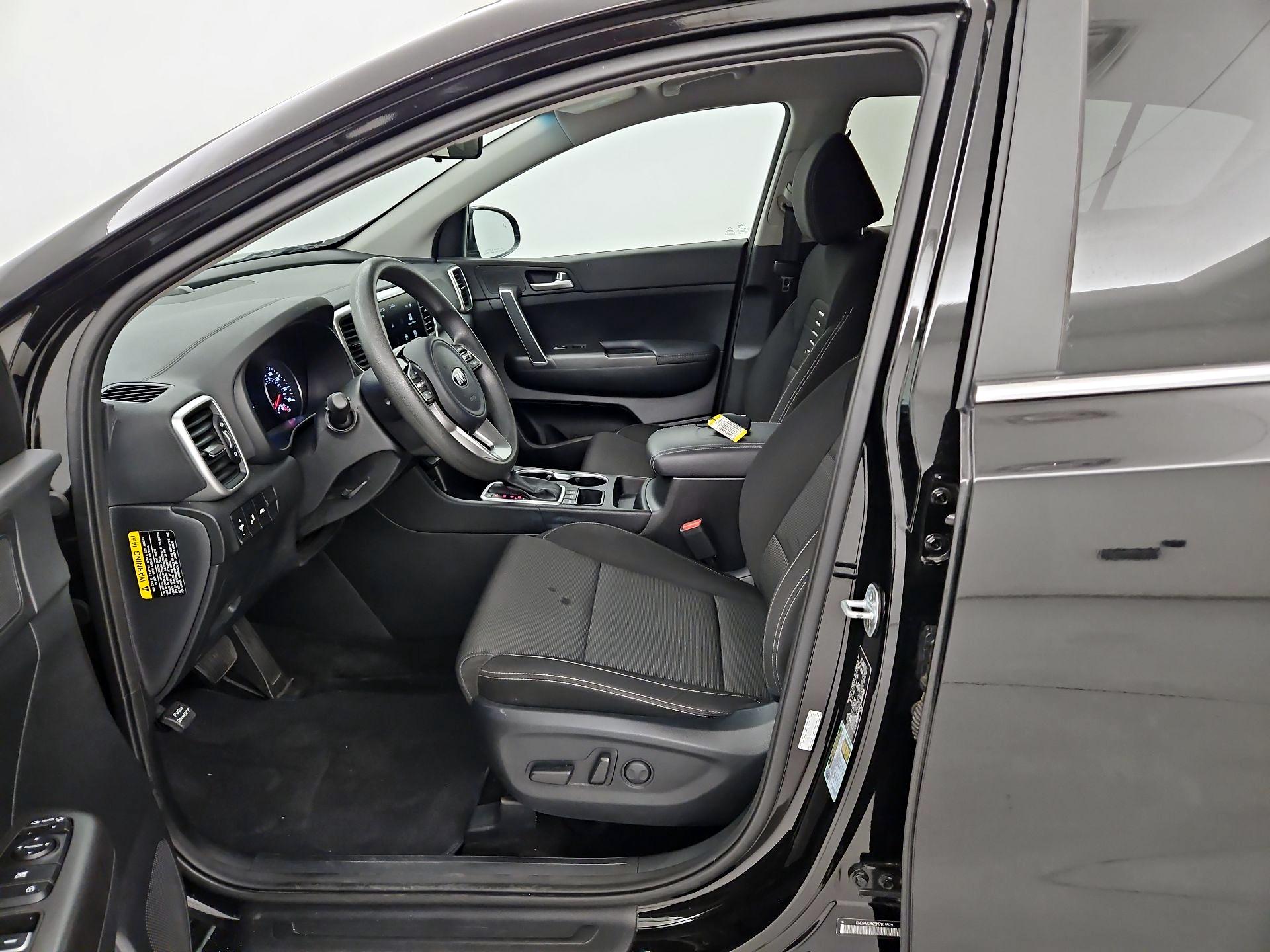 Thumbnail: 2022 Kia Sportage - 11