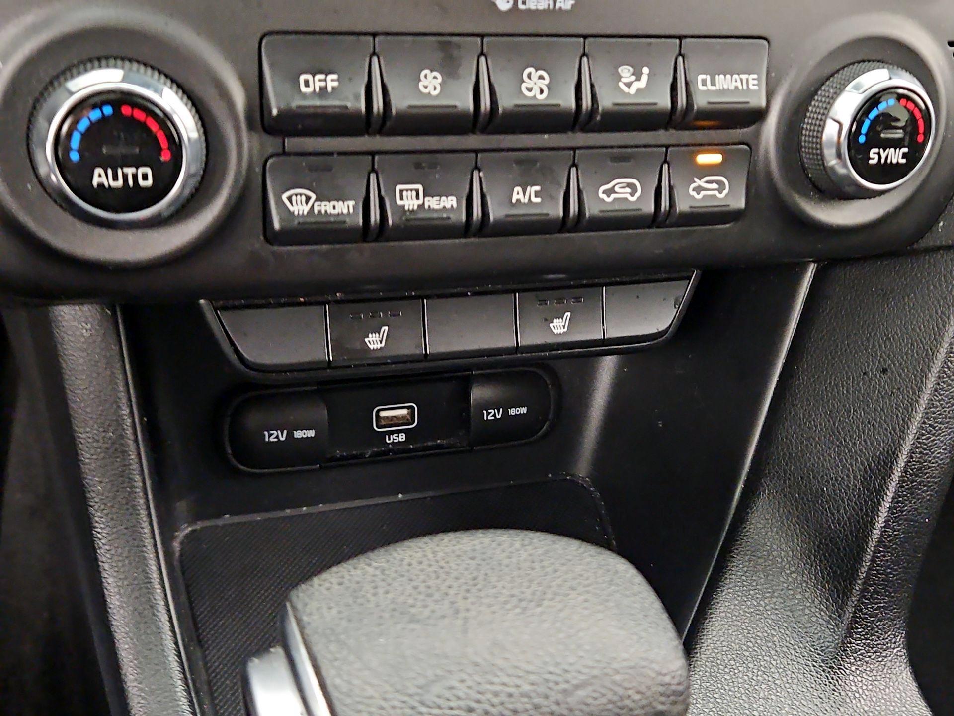 Thumbnail: 2022 Kia Sportage - 16