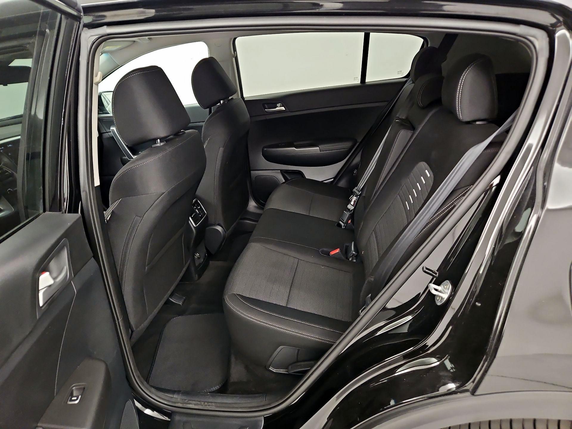 Thumbnail: 2022 Kia Sportage - 19