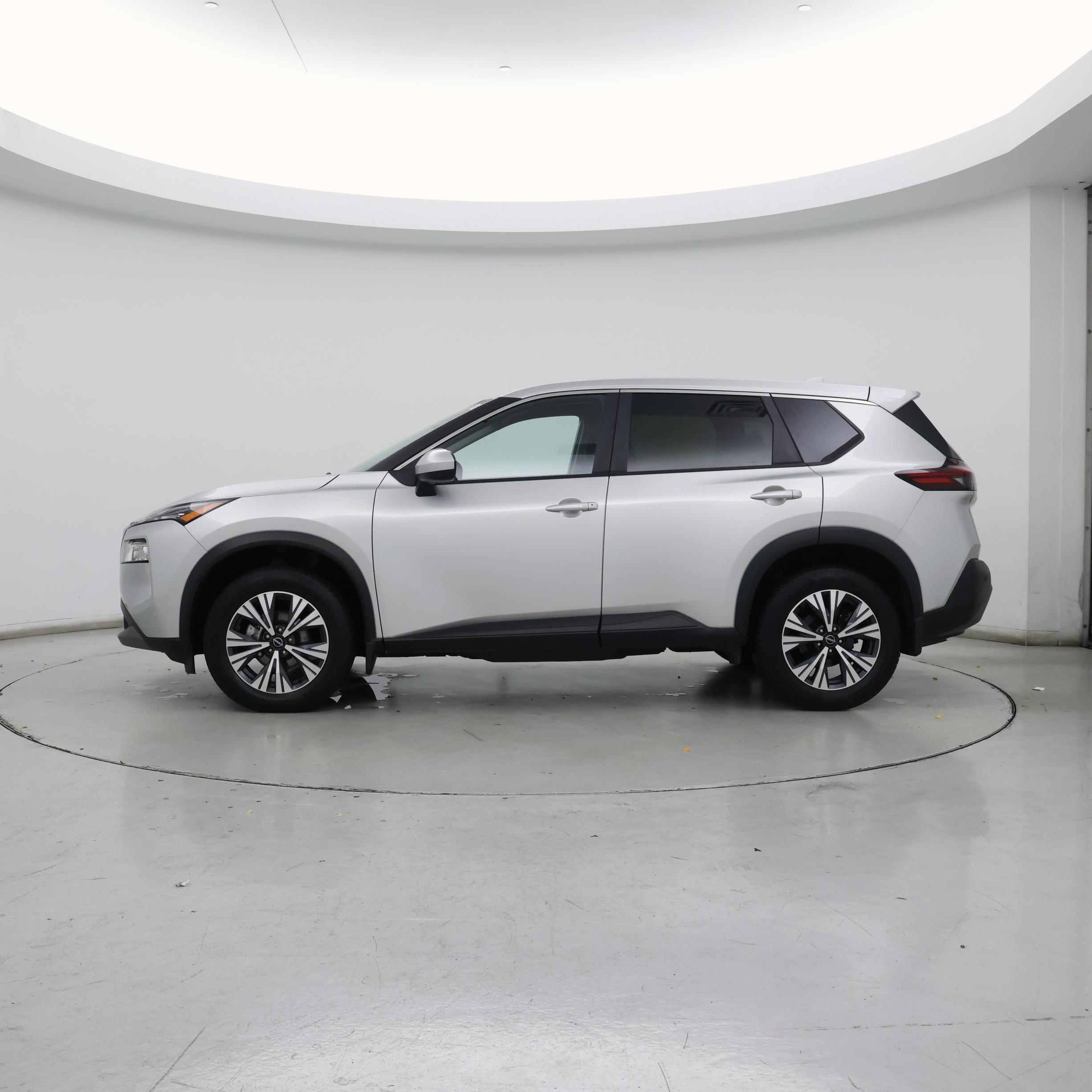 Thumbnail: 2023 Nissan Rogue - 3