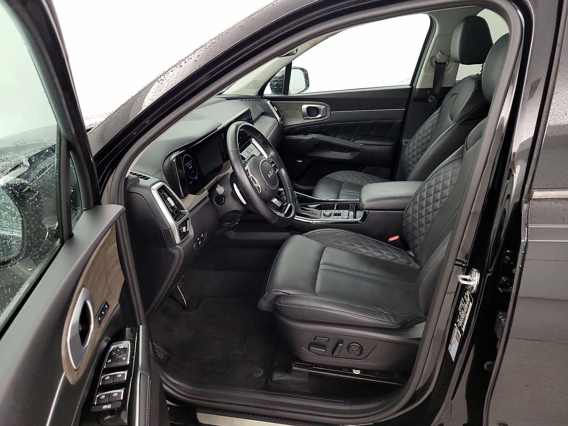 Thumbnail: 2022 Kia Sorento - 11