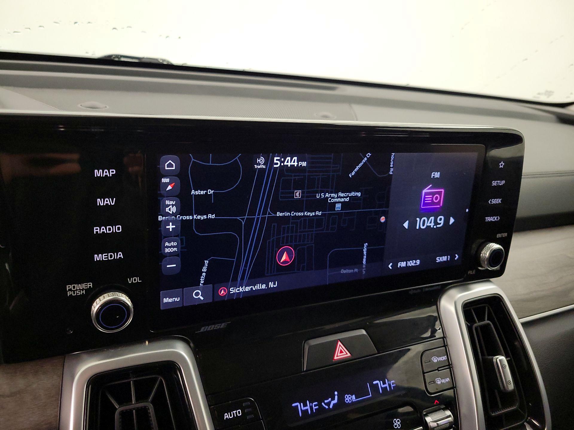 Thumbnail: 2022 Kia Sorento - 14