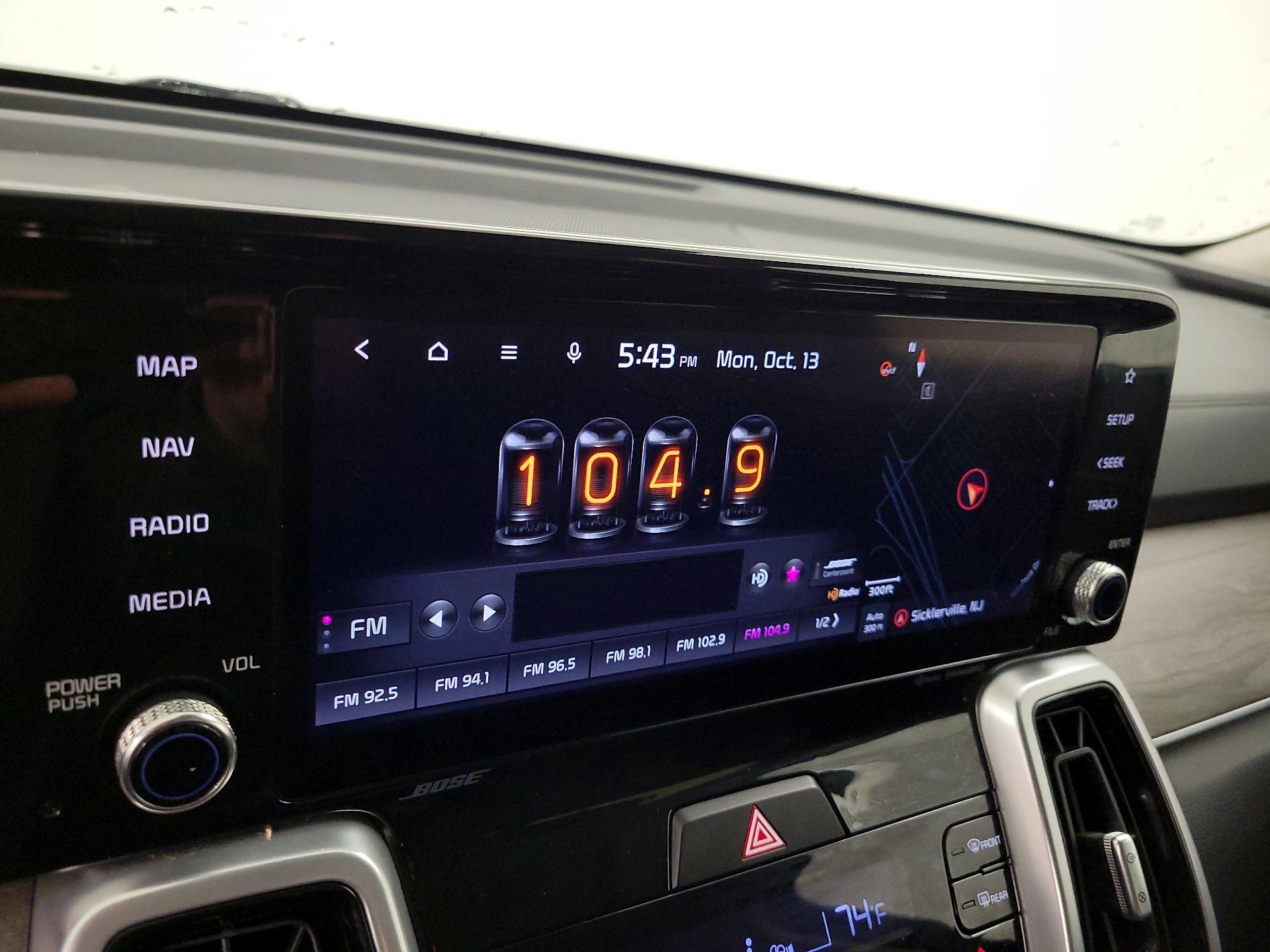 Thumbnail: 2022 Kia Sorento - 16