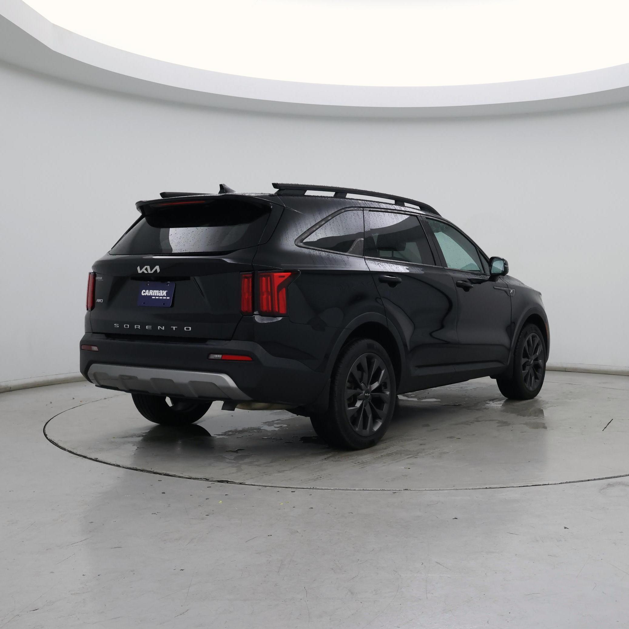 Thumbnail: 2022 Kia Sorento - 8