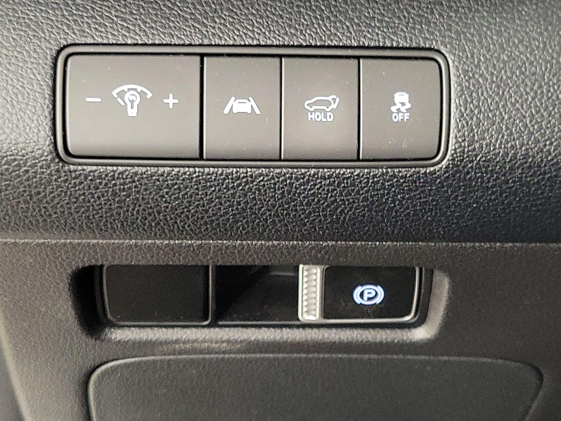 Thumbnail: 2023 Hyundai Santa Fe - 13