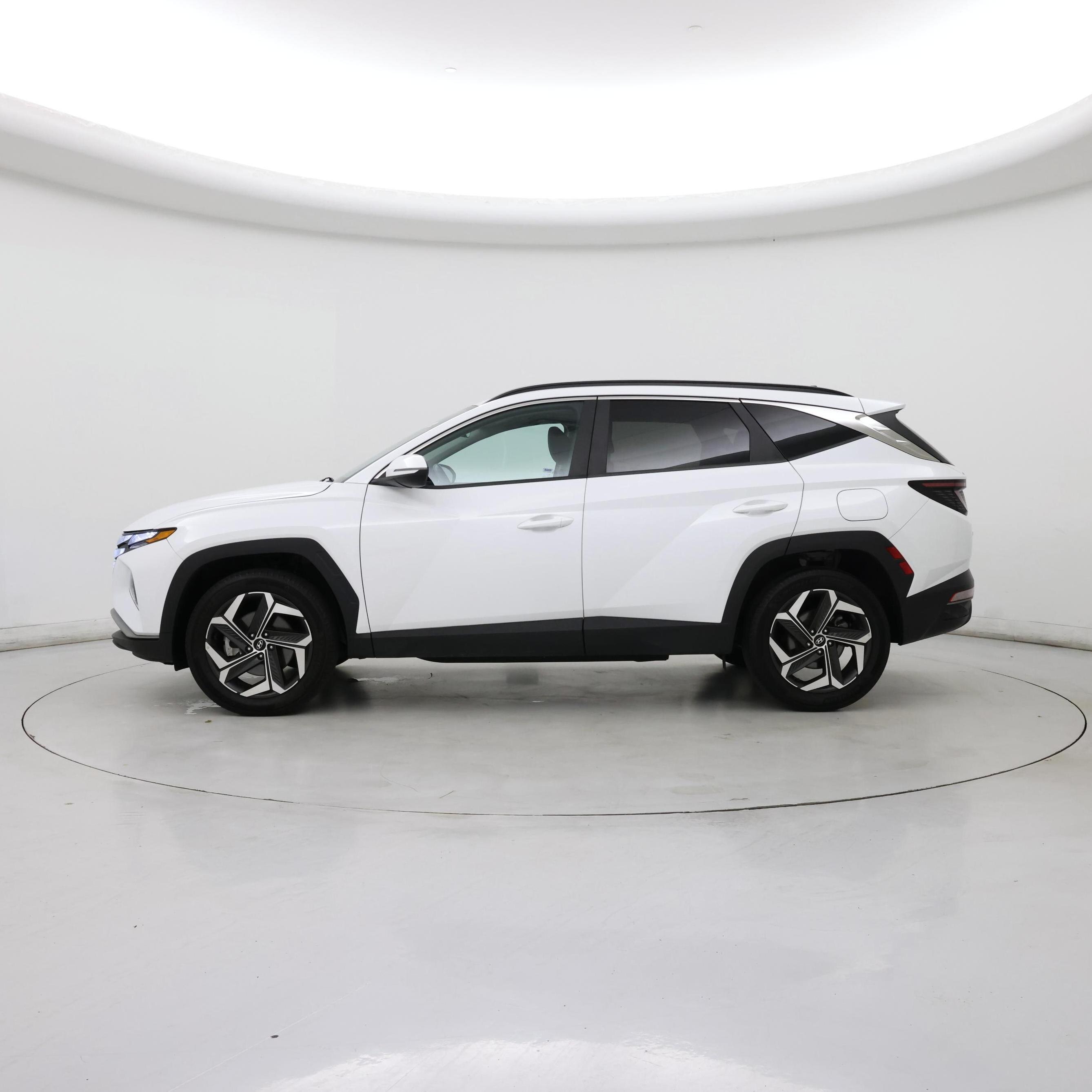 Thumbnail: 2022 Hyundai Tucson - 3