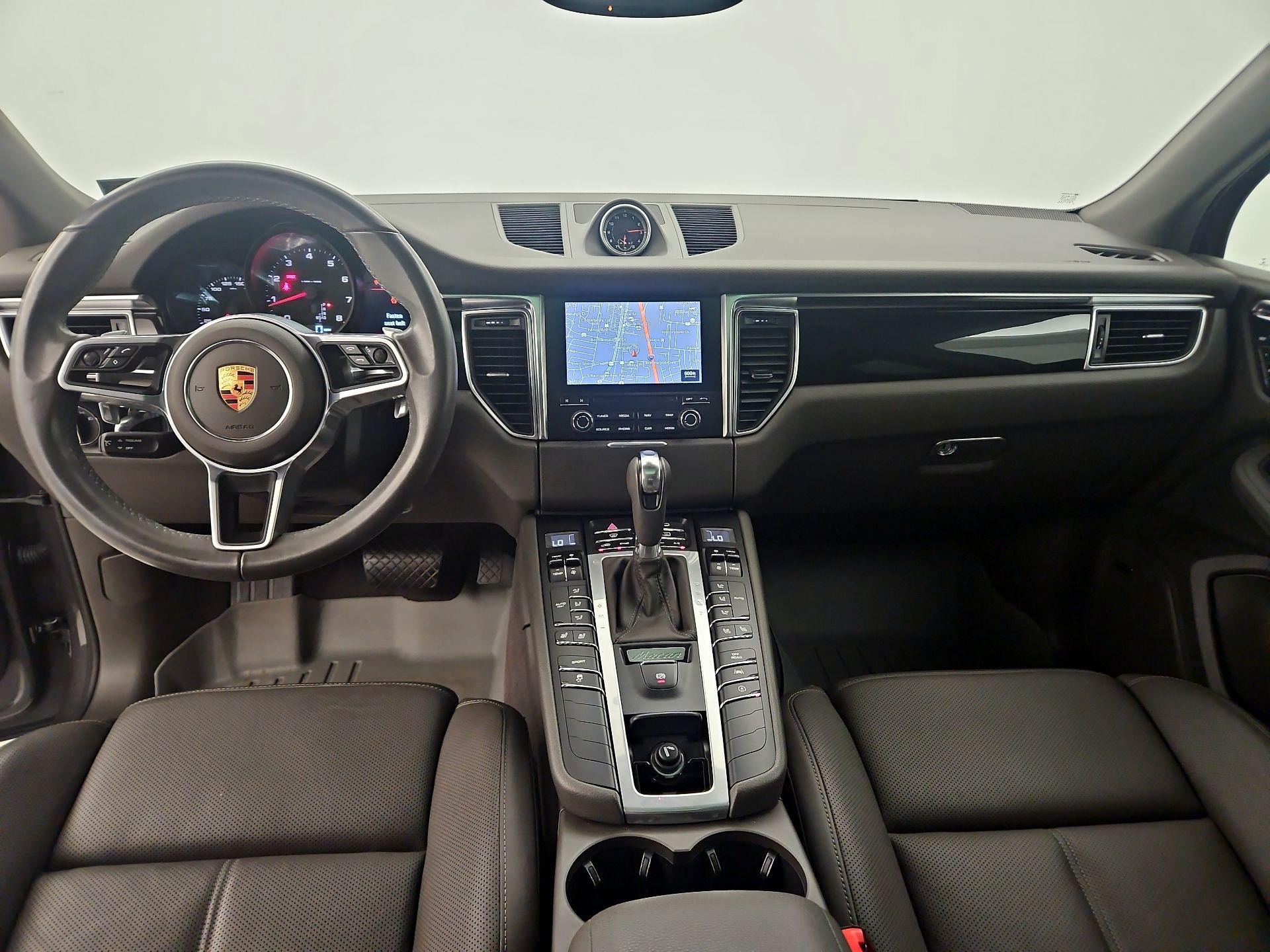 Thumbnail: 2018 Porsche Macan - 9