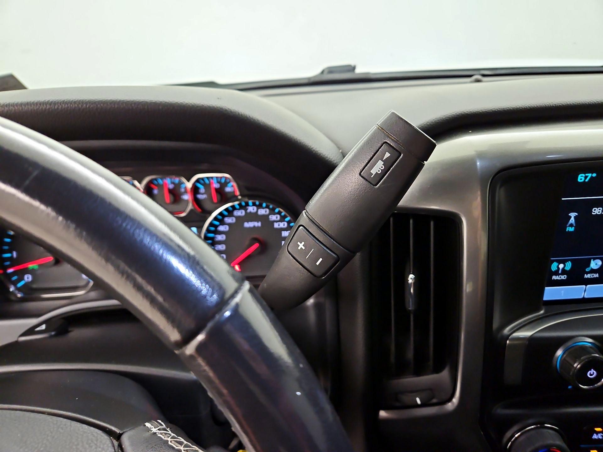 Thumbnail: 2018 Chevrolet Silverado 1500 - 17