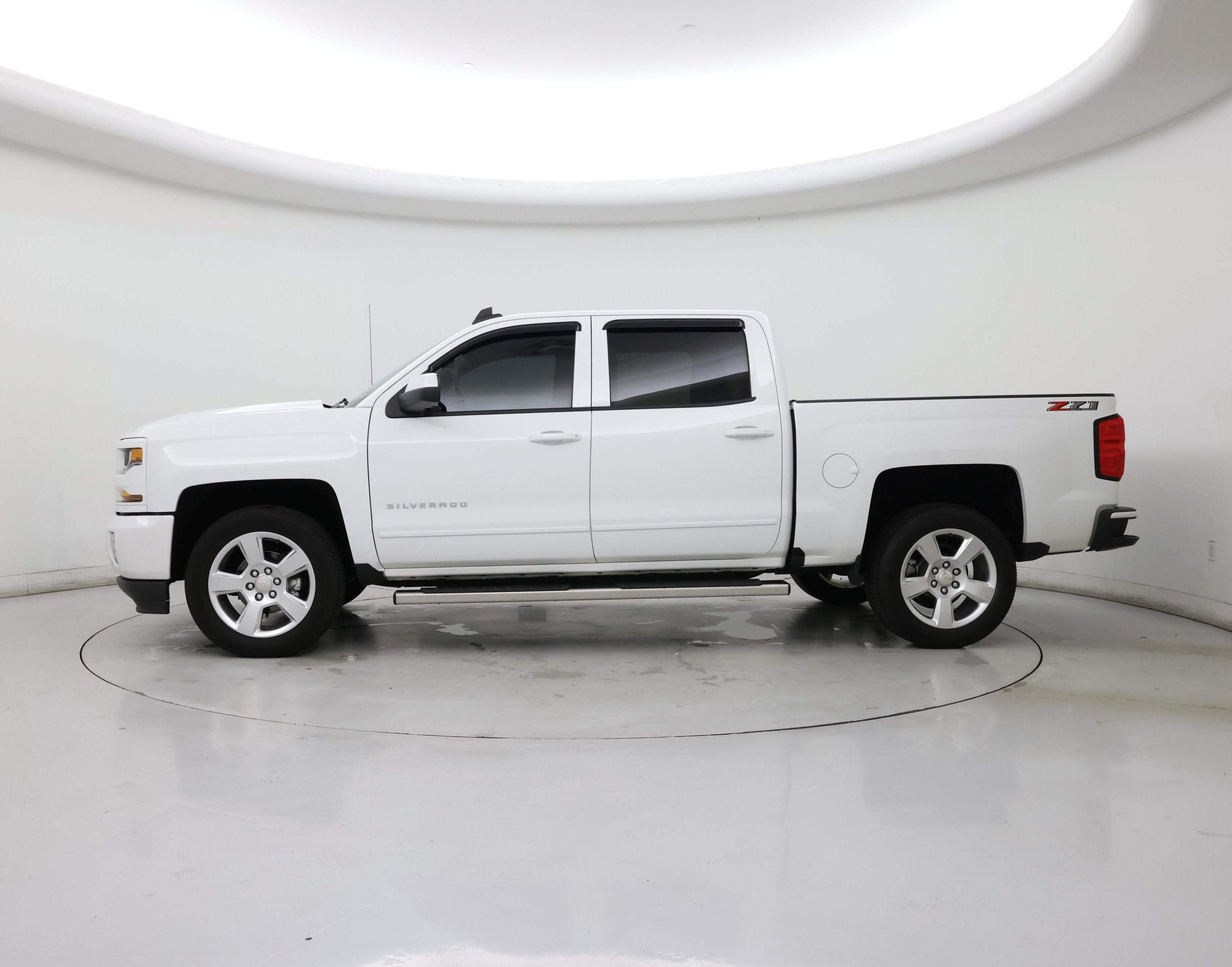 Thumbnail: 2018 Chevrolet Silverado 1500 - 3